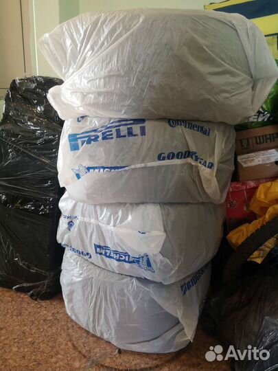 Michelin Agilis CrossClimate 295/35 R21