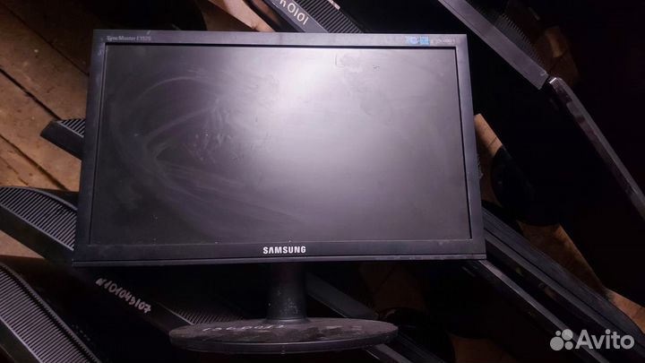 Монитор Samsung E1920N