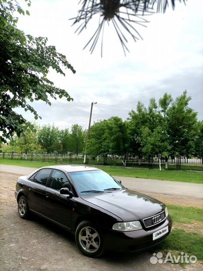 Audi A4 2.6 МТ, 1997, 415 061 км