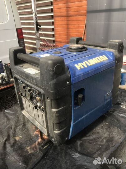 Бензиновый инверторный генератор 3,6кВт Hyundai