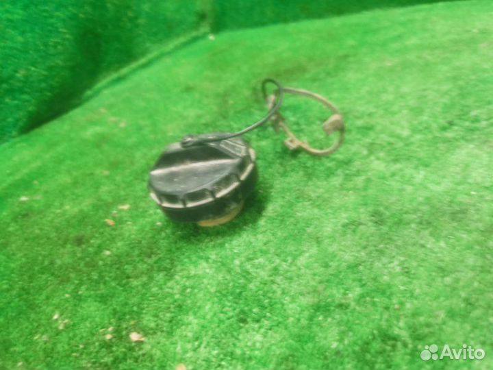 Крышка топливного бака Mazda 6 седан 2.0 2006