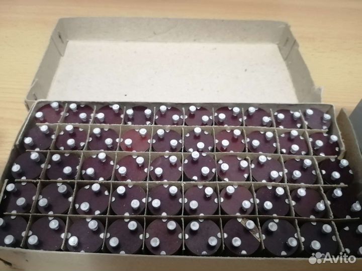 Стартер СССР для люминисцентных ламп