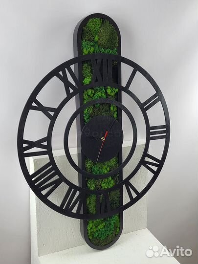 Часы из мха стабилизированного