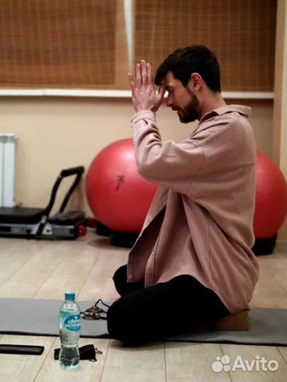 Инструктор по Хатха - йоге