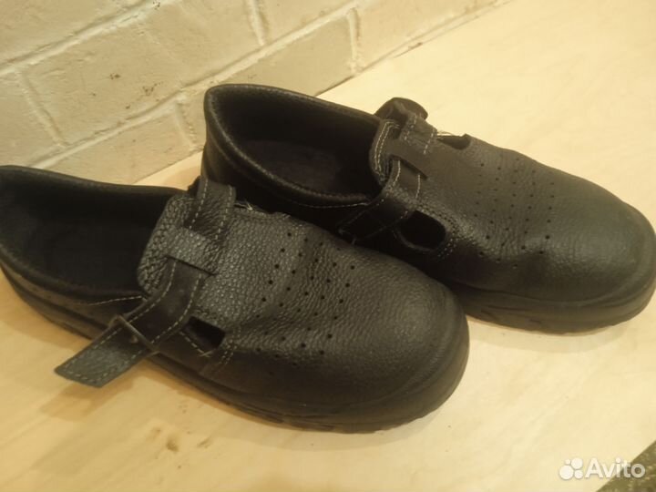Полуботинки рабочие летние 40р.бу