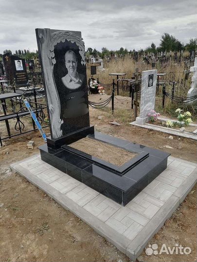 Установка и изготовление памятников из камня