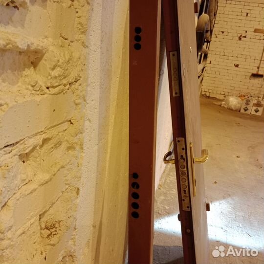 Дверь входная металлическая