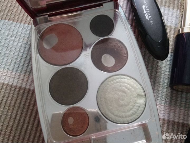 Набор косметики пакетом люкс