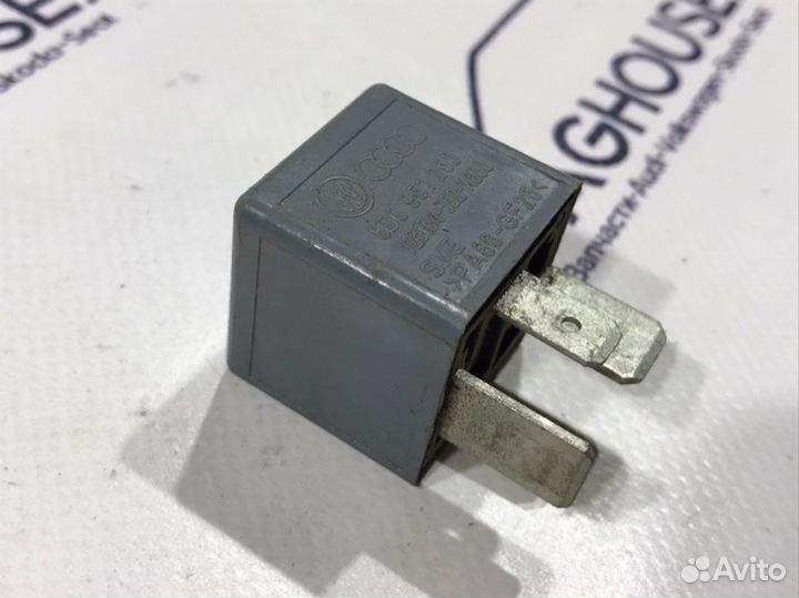 Реле Audi A4 B5 2000