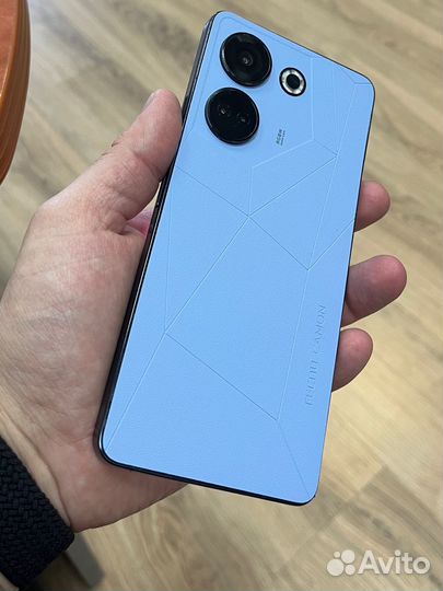 TECNO Camon 20 Pro, 8/256 ГБ