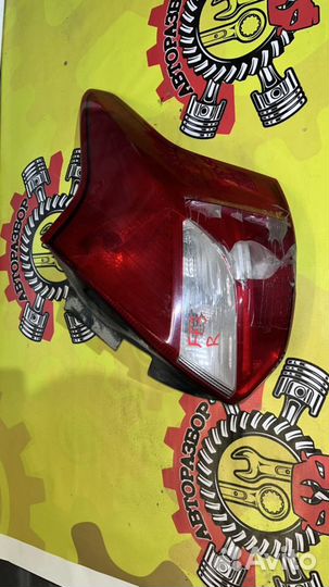 Фонарь задний правый ford focus 3 хэтчбек