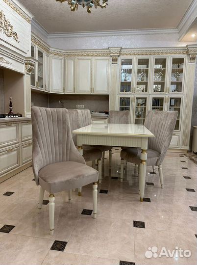 Стол и стулья от производителя. В наличии