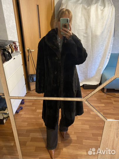 Искусственная шуба длинная черная