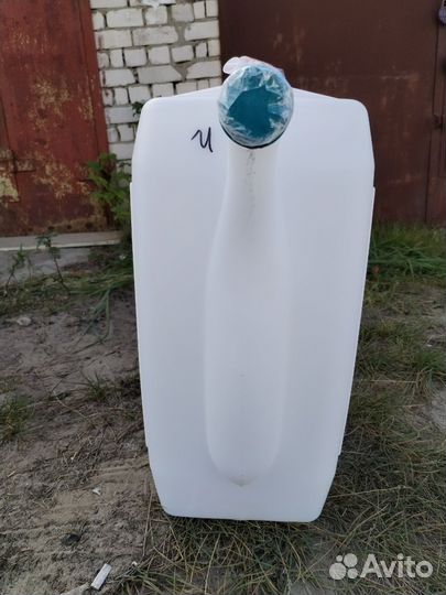 Канистры металлические 20 литров