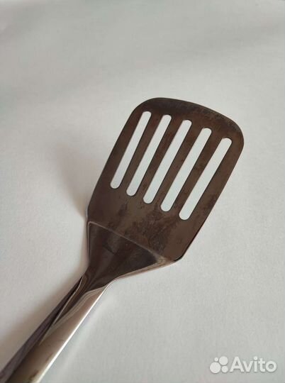 Лопатка кухонная металлическая перфорированная