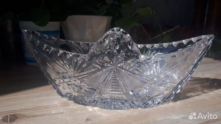 Хрустальная ваза