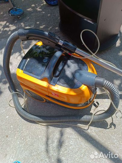 Моющий пылесос Zelmer 1500w