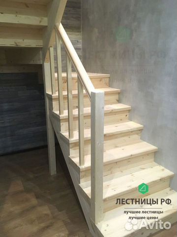 Деревянная лестница лестница