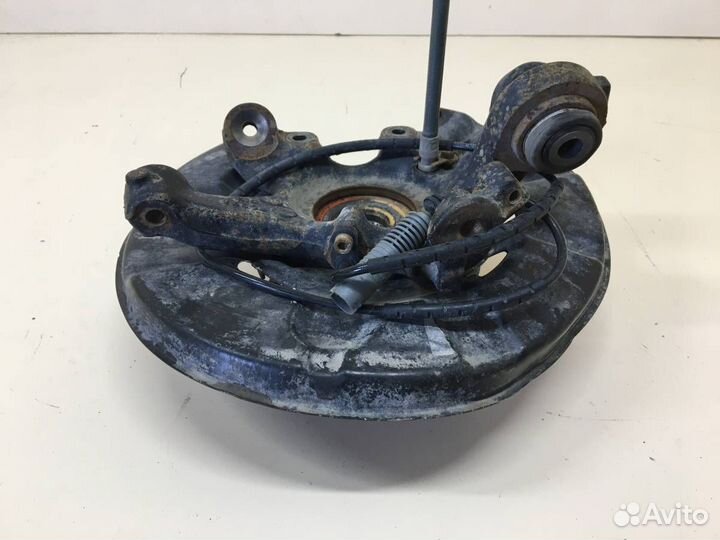 Кулак поворотный задний левый BMW 1-series E87/E81