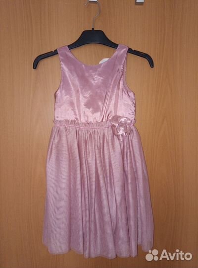 Платье нарядное 122 разм