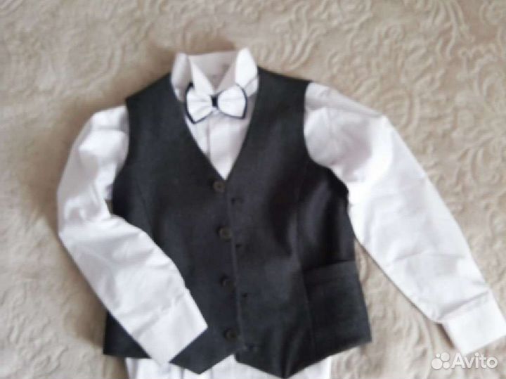 Рубашка(белая) с бабочкой