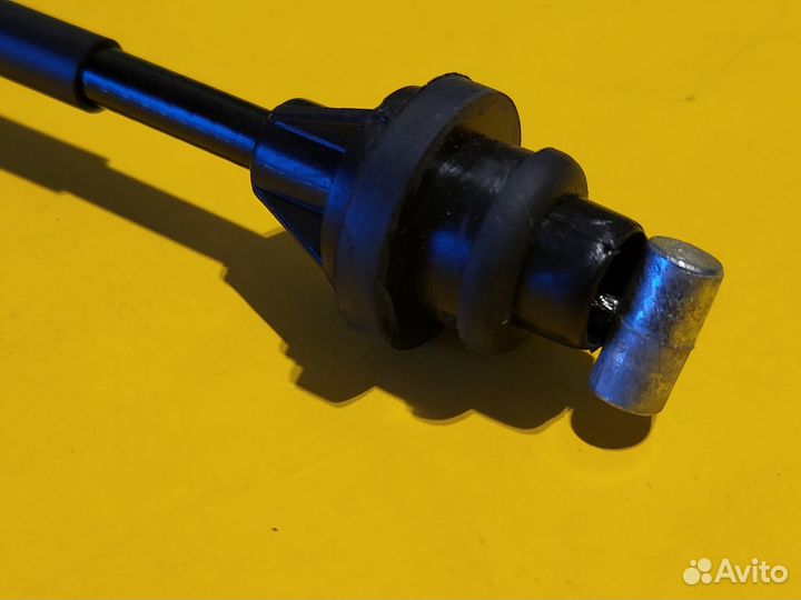 Трос газа Logan I / II, Sandero I / II, Largus 12