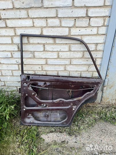 Задняя правая дверь ваз 2107-05