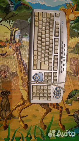 Клавиатура Sven на запчасти