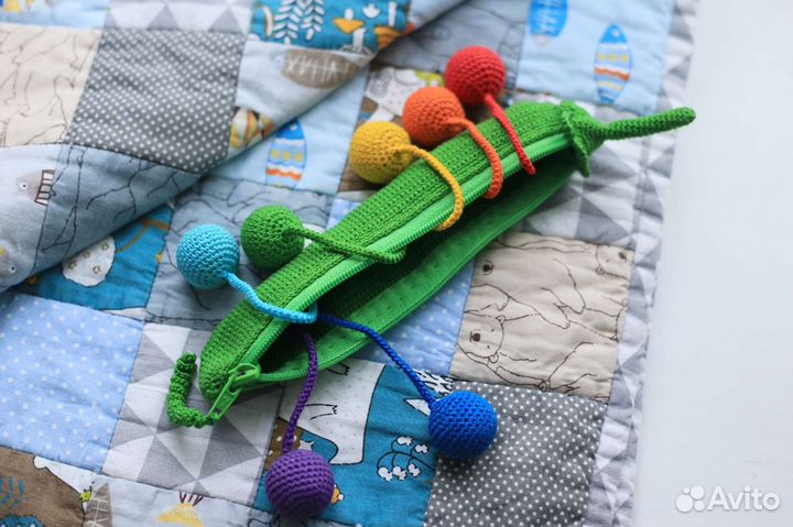 Развивающая игрушка горошек