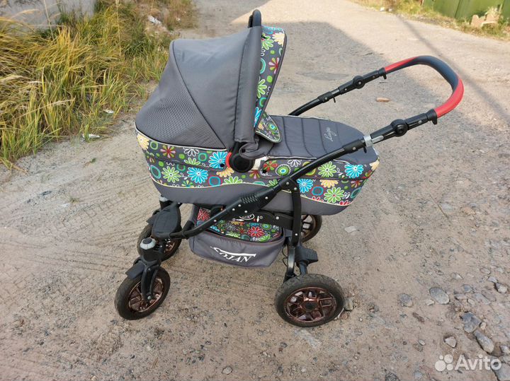 Продам детскую коляску 2 в 1
