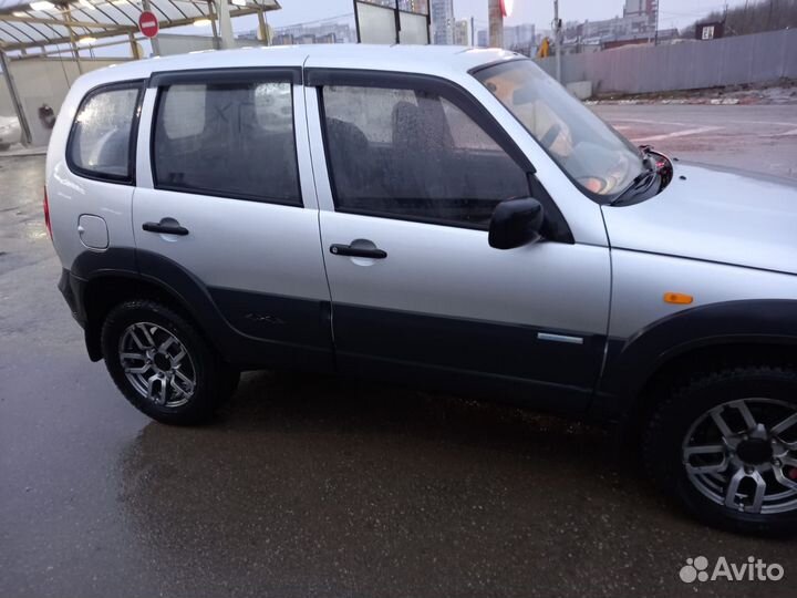Chevrolet Niva 1.7 МТ, 2010, 120 000 км