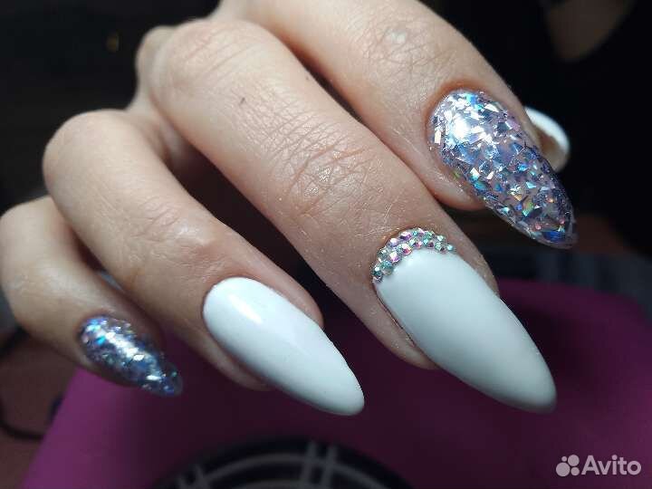 Маникюр-педикюр на Кирова