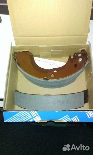 Колодки тормозные барабанные Cube, Escort, Sebring