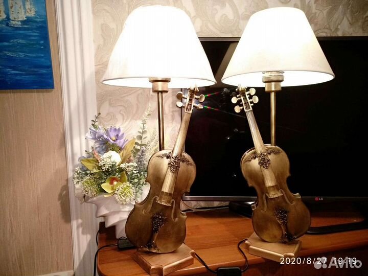 Лампа настольная