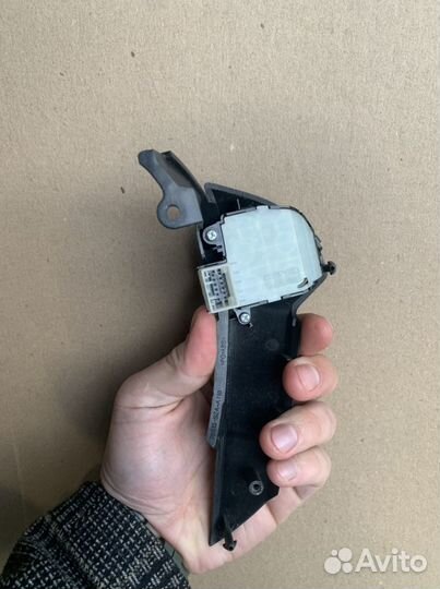 Панель с кнопками в руль Honda Pilot