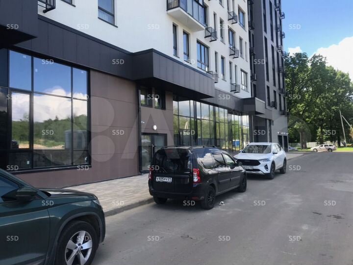 Сдам торговое помещение, 259.2 м²