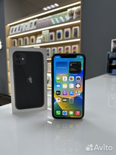 iPhone 11, 64 ГБ