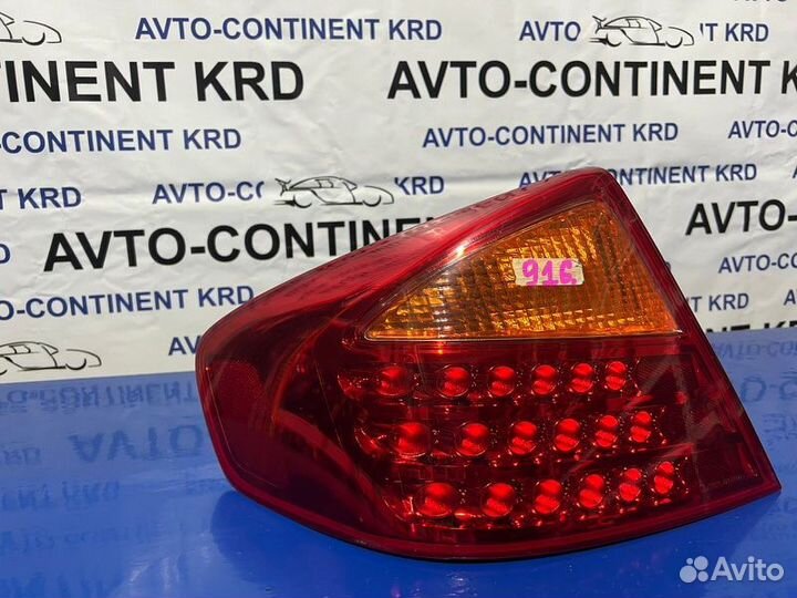 Стоп задний левый Nissan Skyline V35 VQ25DD