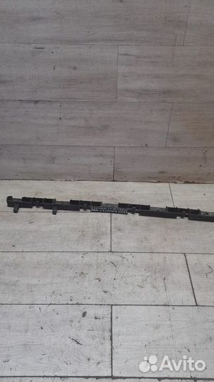 Кронштейн порога передний правый Mersedes M Class