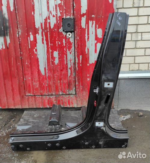 Стойка кузова средняя левая Bmw X5 E70 N52B30