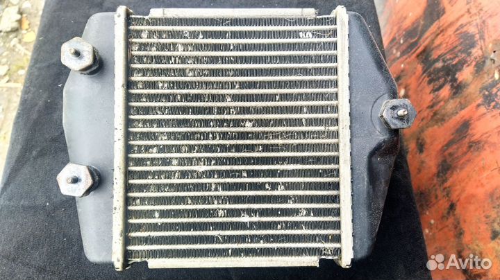 Радиатор интеркуллера Mazda R2AX13565