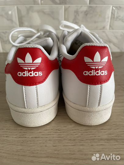 Кроссовки adidas