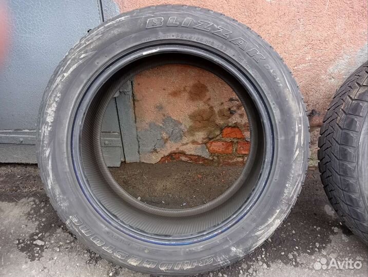 Bridgestone Blizzak DM-V1 245/55 R19 19