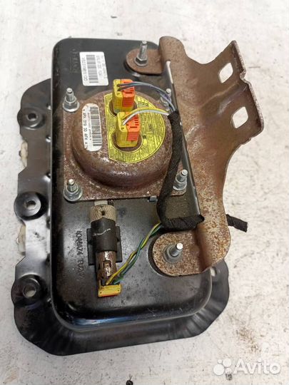 Подушка безопасности в торпеду