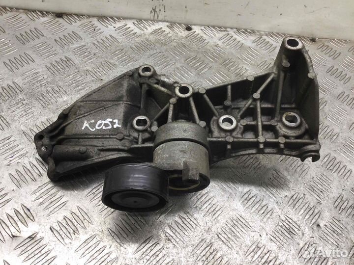 Кронштейн генератора Renault Scenic K4M766