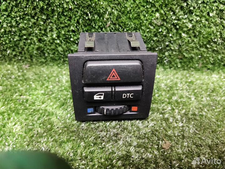 Кнопка аварийной сигнализации BMW 3 E90/E91 (2005