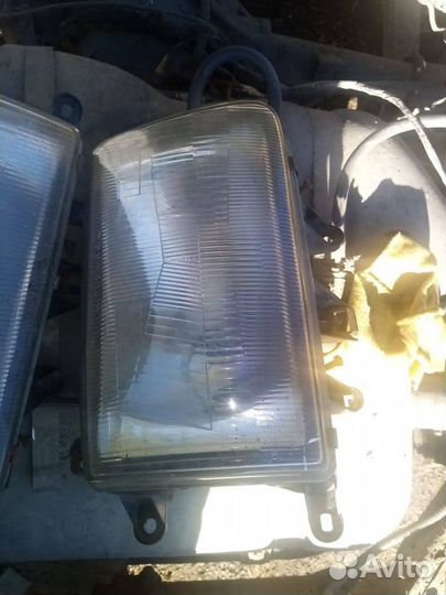 Фары Тойота форанер