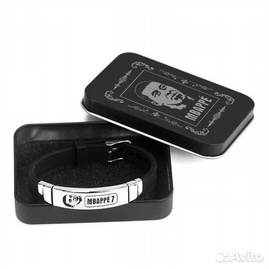 Браслеты с футбольными командами и игроками