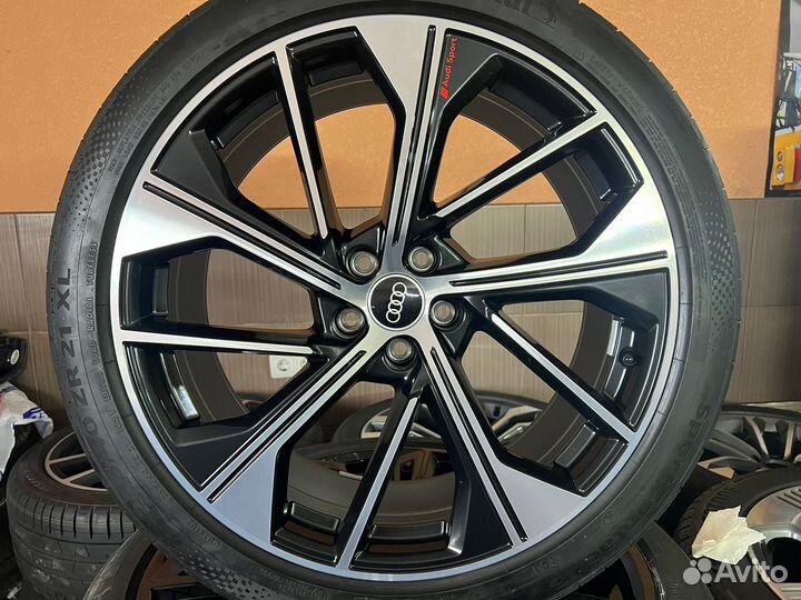 Летний комплект Audi Q5 R21, Оригинал, лето, новый