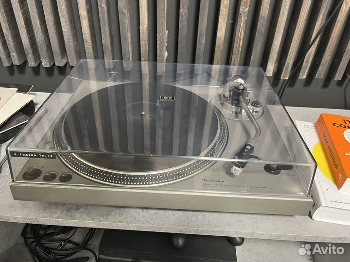 Проигрыватель винила Technics SL 1700